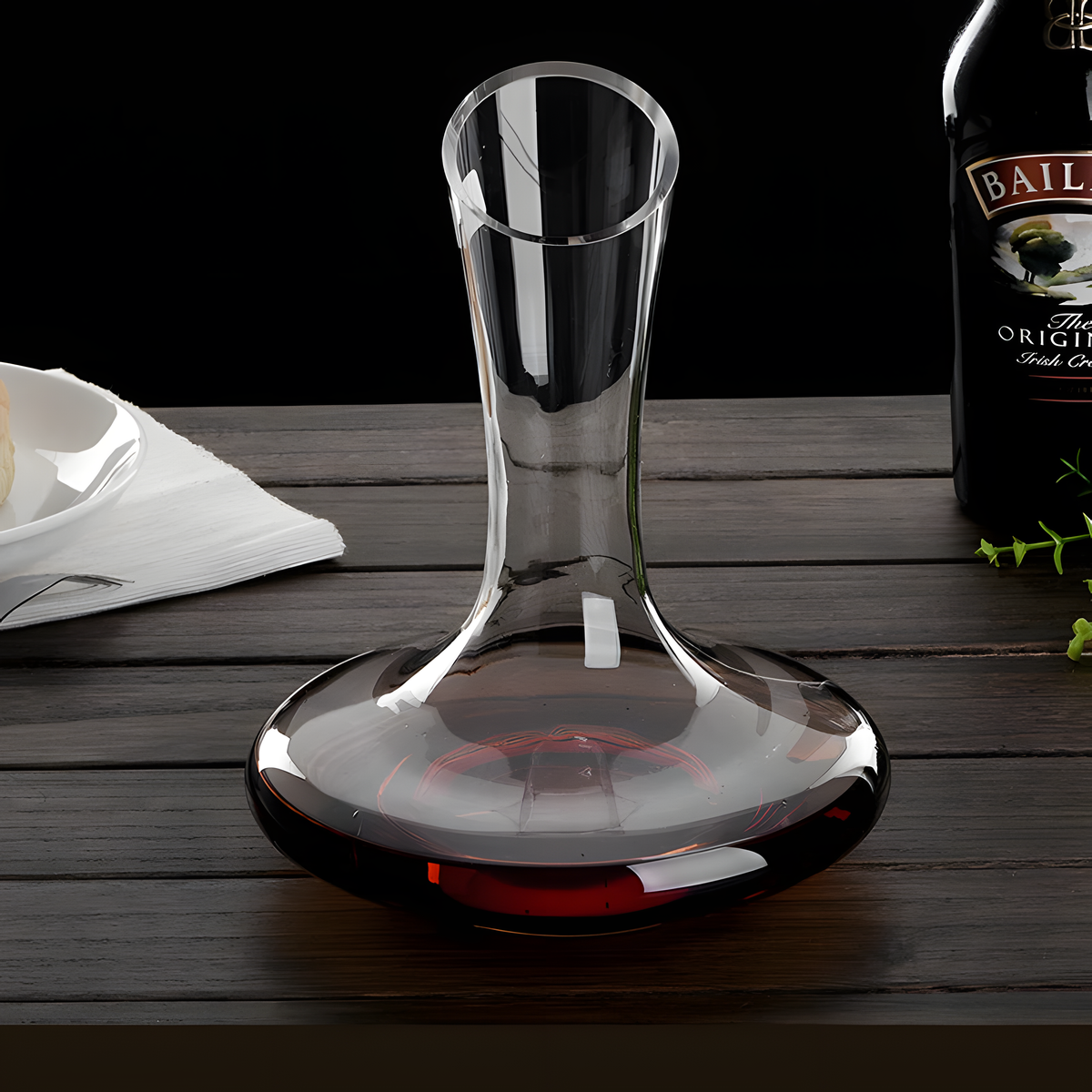 Decanter LuxVino - O Toque de Sofisticação que Seu Vinho Merece.